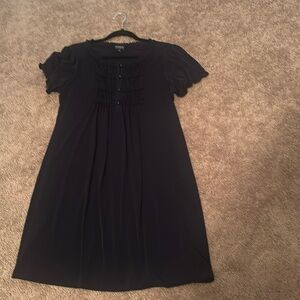 En focus sz 12 navy dress. Polyester short sleeve, ruffle with buttons top.